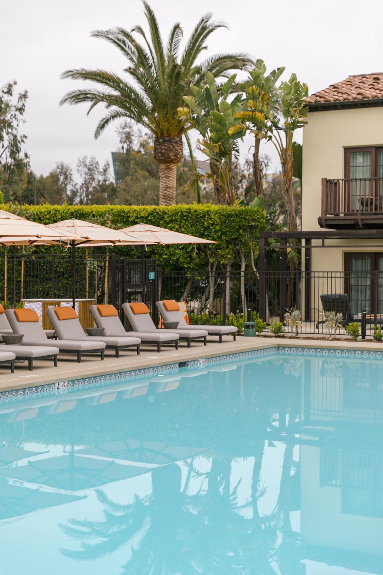 Hotel La Jolla & 4*